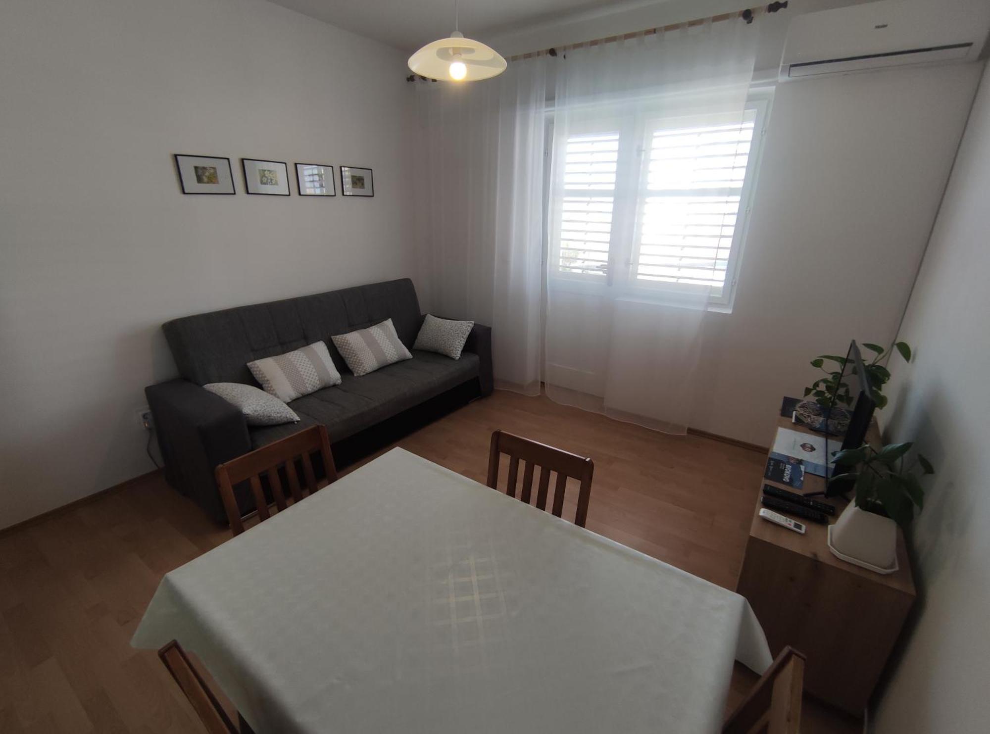 Apartment Landeka Примоштен Екстер'єр фото